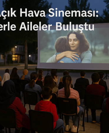 Ağrı Açık Hava Sineması Gençlerle Aileler Buluştu