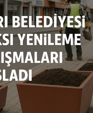 Ağrı Belediyesi Saksı Yenileme Çalışmaları Başladı