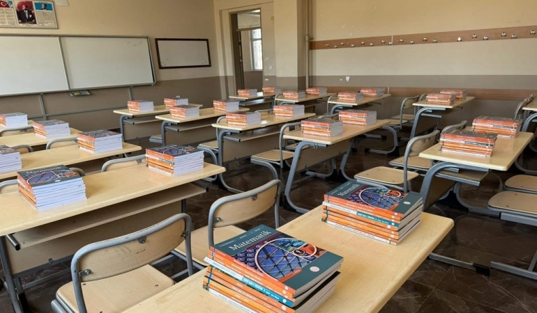 Ağrı Ders Kitabı Dağıtımı 996 Okulda Tamamlandı