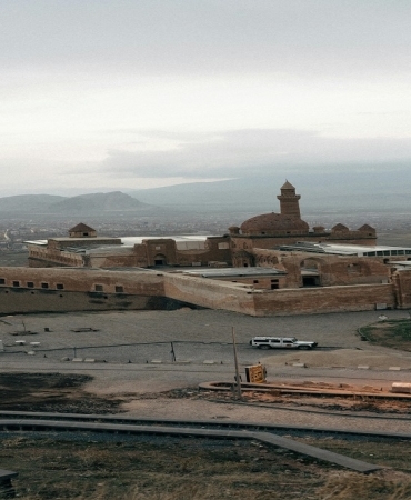 İshak Paşa Sarayı Gün Batımı Manzarası