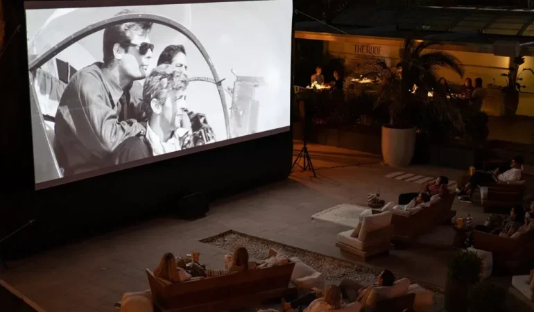 Açık Hava Sineması: Ağrı’da Aileler İçin Eğlence