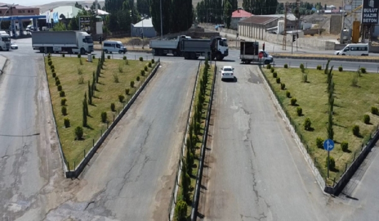 Ağrı Kaldırımları Yenileniyor Güvenli ve Konforlu