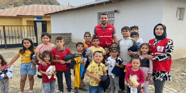 Kızılay etkinlikleriyle Gümüşyazı ve Başçavuş köylerinde