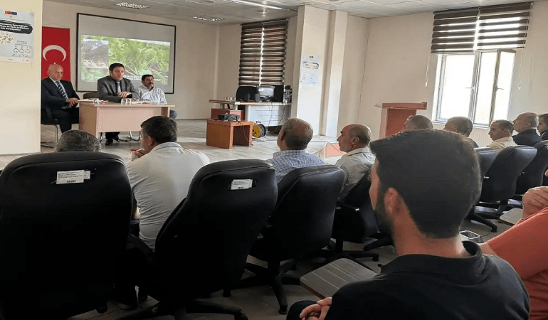 Patnos Şeker Pancarı Çiftçiler İçin Bilgilendirme Toplantısı