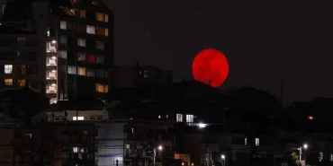 Kanlı Ay tutulması Ağrı'dan muhteşem görüntüler